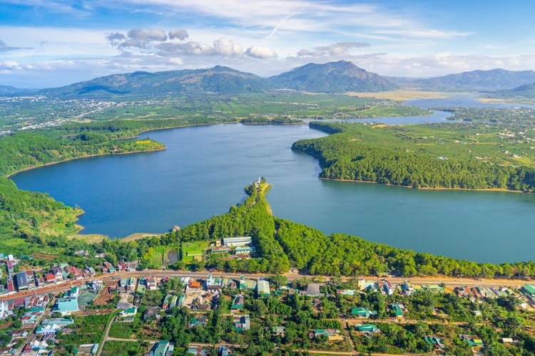 vé máy bay côn đảo pleiku