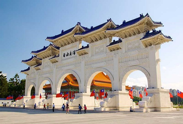 địa điểm du lịch đ&agrave;i loan - đ&agrave;i tưởng niệm tưởng giới thạch