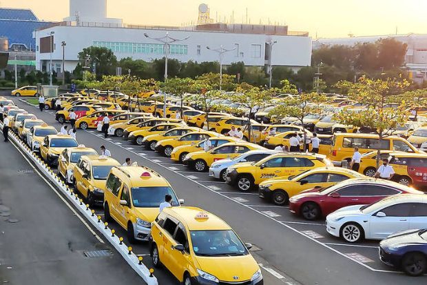 Kinh nghiệm di chuyển và đi lại tại Đài Loan - Taxi