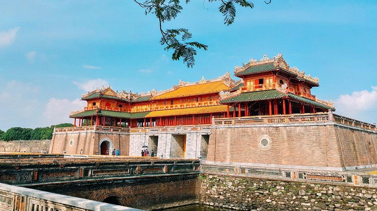 Vé máy bay Đồng Hới Huế