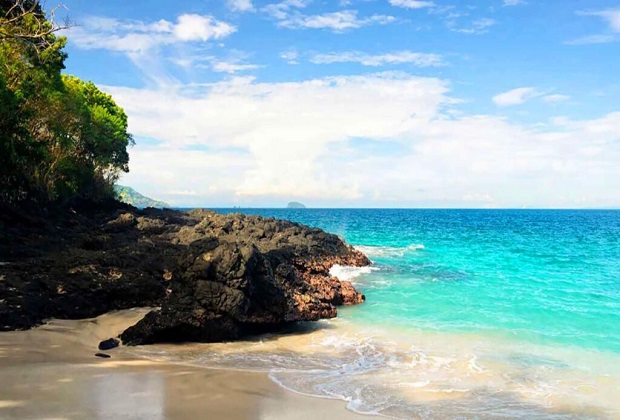 bãi biển đẹp ở bali - Bãi biển Bias Tugel