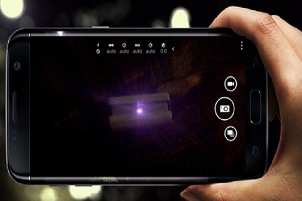 Cách check camera quay lén khách sạn