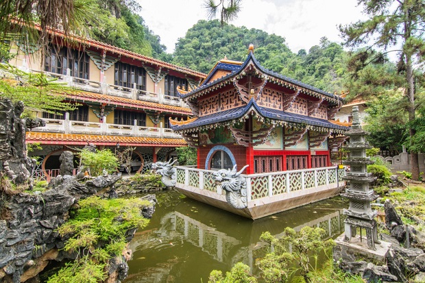 Cao nguyên Cameron - chùa Sam Poh