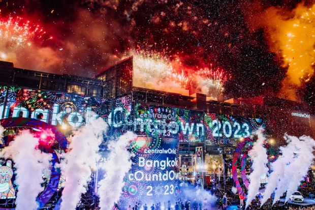 Quảng trường Sắc M&agrave;u Central World