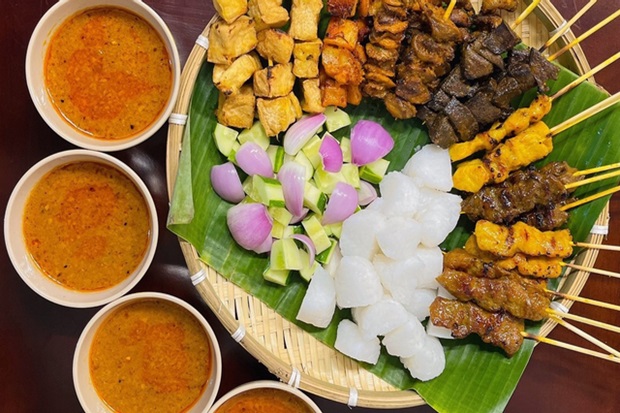 Đặc sản Malaysia - Thịt xiên nướng