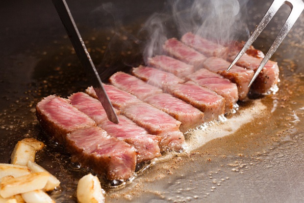 Điều thú vị nên thử khi du lịch Nhật Bản - Ăn thịt bò Wagyu