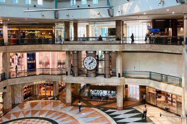 Kinh nghiệm mua sắm du lịch Indonesia - Plaza Senayan