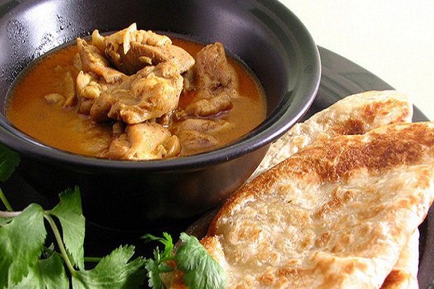 Món ăn vặt Malaysia - Bánh Roti Canai