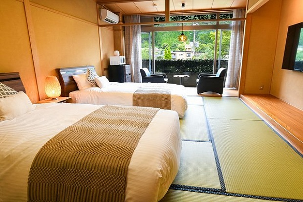 Ngôi làng cổ tích Yufuin - Yufuin Floral Village Hotel