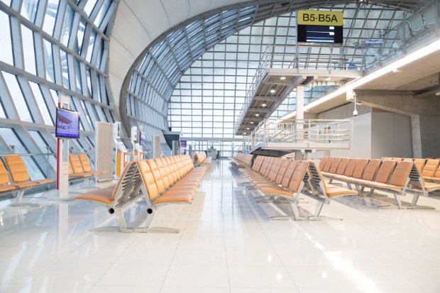 Khu vực phòng chờ Suvarnabhumi Airport
