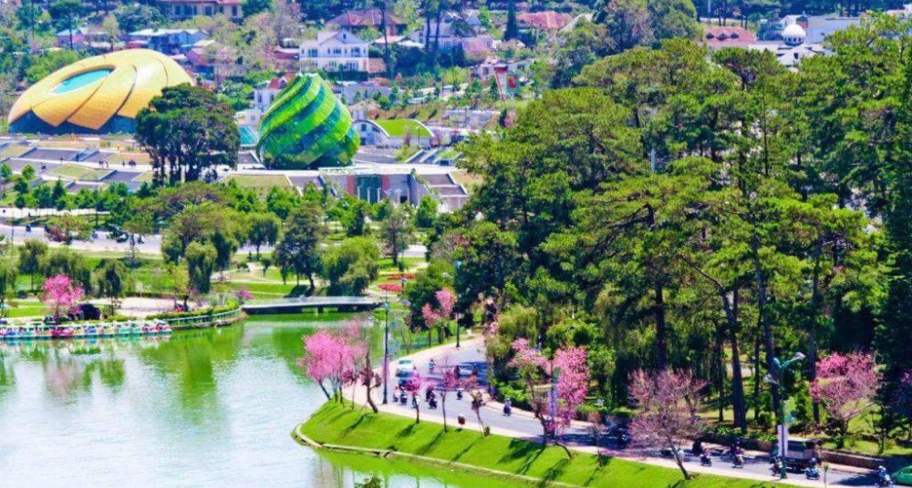 Cảnh Hồ Xu&acirc;n Hương Đ&agrave; Lạt 