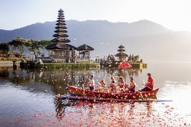 Bali là địa điểm du lịch nổi tiếng với nền văn hóa địa phương vô cùng phong phú và đặc sắc  Vé máy bay đi Bali