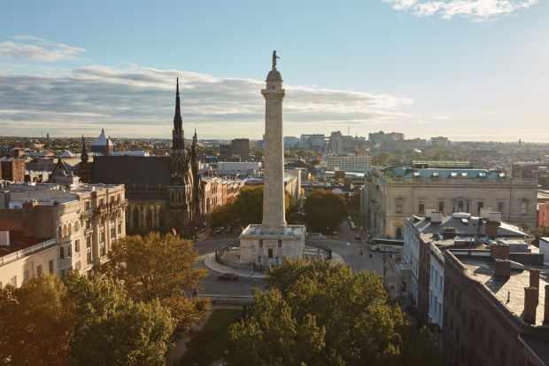 Washington Monument tại khu phố lịch sử Mount Vernon, Baltimore, Maryland