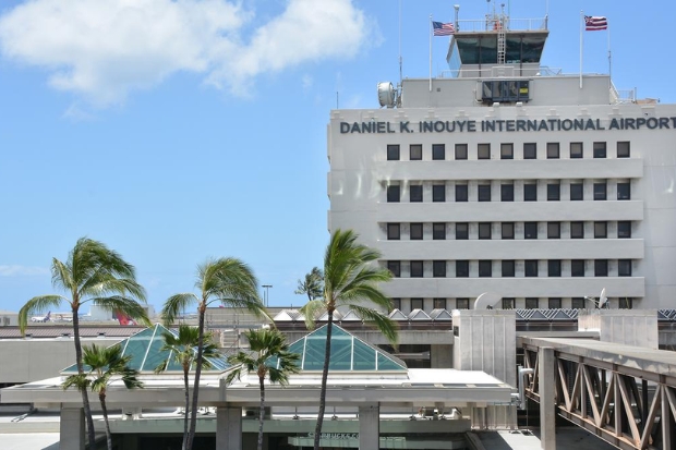 S&acirc;n bay quốc tế Daniel K. Inouye (HNL) &ndash; cửa ng&otilde; h&agrave;ng kh&ocirc;ng ch&iacute;nh của Honolulu, kết nối Hawaii với nhiều điểm đến trong v&agrave; ngo&agrave;i nước
