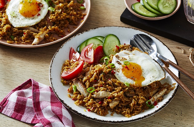 Nasi Goreng là món cơm rang "quốc dân" đối với người dân Indonesia và được nhiều du khách yêu thích Nasi Goreng