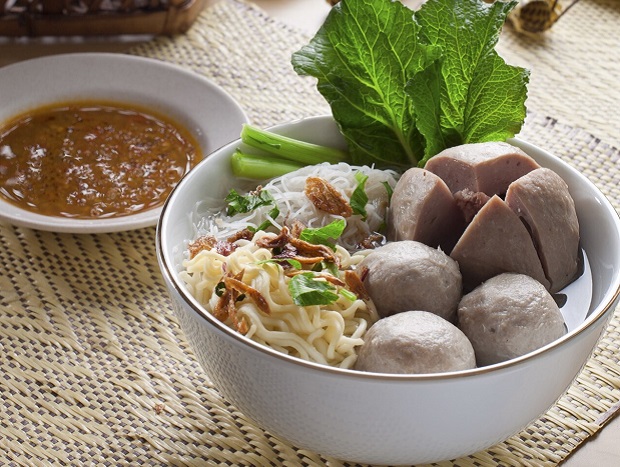 Nhắc về ẩm thực Indonesia, nhiều người sẽ nghĩ ngay đến món mì Bakso trứ danh này Bakso