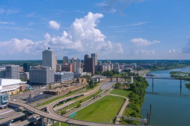 Khung cảnh Memphis, Tennessee bên dòng sông Mississippi Khung cảnh Memphis, Tennessee bên dòng sông Mississippi