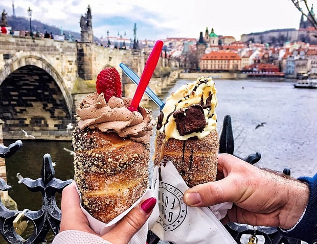 Bánh ống khói (Trdelník)