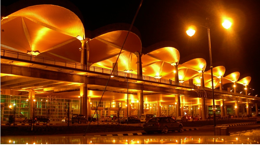 v&eacute; m&aacute;y bay hồ ch&iacute; minh đi kuching 