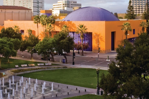 ​The Tech Interactive l&agrave; bảo t&agrave;ng khoa học v&agrave; c&ocirc;ng nghệ nổi tiếng tại trung t&acirc;m th&agrave;nh phố San Jose, thu h&uacute;t đ&ocirc;ng đảo du kh&aacute;ch y&ecirc;u th&iacute;ch kh&aacute;m ph&aacute; v&agrave; s&aacute;ng tạo 