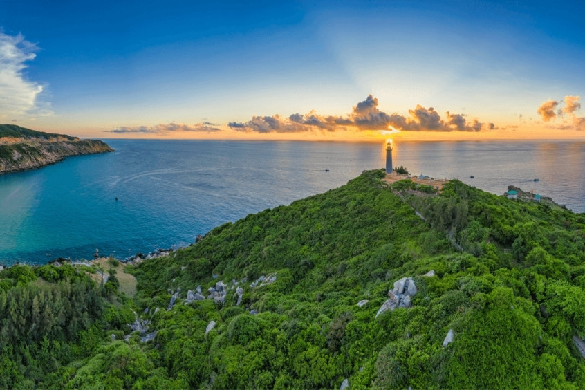 M&ugrave;a kh&ocirc; l&agrave; thời điểm l&yacute; tưởng để bắt đầu h&agrave;nh tr&igrave;nh du lịch biển đến Tuy H&ograve;a