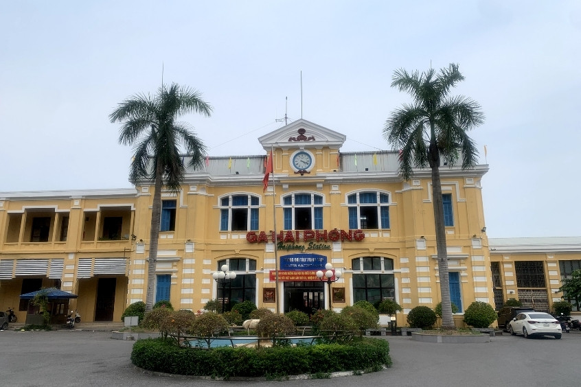 Ga Hải Ph&ograve;ng, một trong những nh&agrave; ga đường sắt cổ k&iacute;nh v&agrave; quan trọng bậc nhất tại Việt Nam