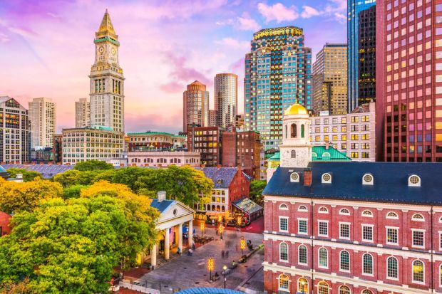 Quincy Market v&agrave; khu phố lịch sử l&agrave; điểm đến biểu tượng của Boston, Massachusetts
