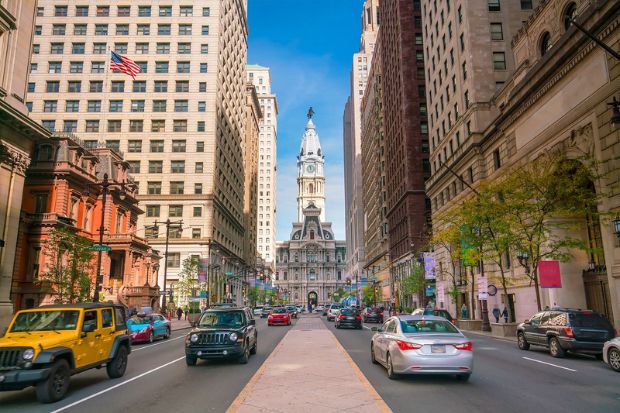 Philadelphia City Hall v&agrave; phố Broad Street, Philadelphia, Pennsylvania