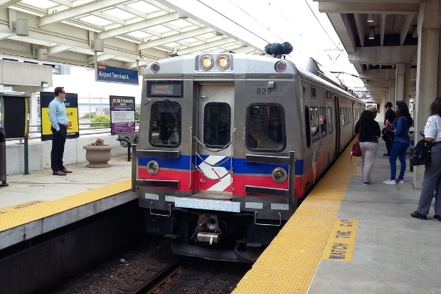 Tàu hỏa SEPTA sử dụng phổ biến vừa tiết kiệm thời gian và giá cả hợp lý 