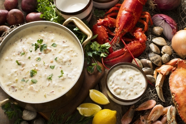 Súp nghêu và hải sản tươi ngon được đánh bắt trong ngày