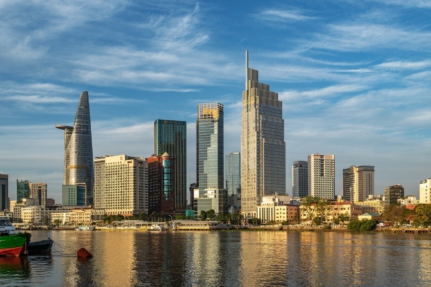 Rời xa gi&aacute; lạnh của H&agrave; th&agrave;nh du kh&aacute;ch sẽ được h&ograve;a m&igrave;nh v&agrave;o bầu kh&ocirc;ng kh&iacute; nắng dịu tại S&agrave;i G&ograve;n