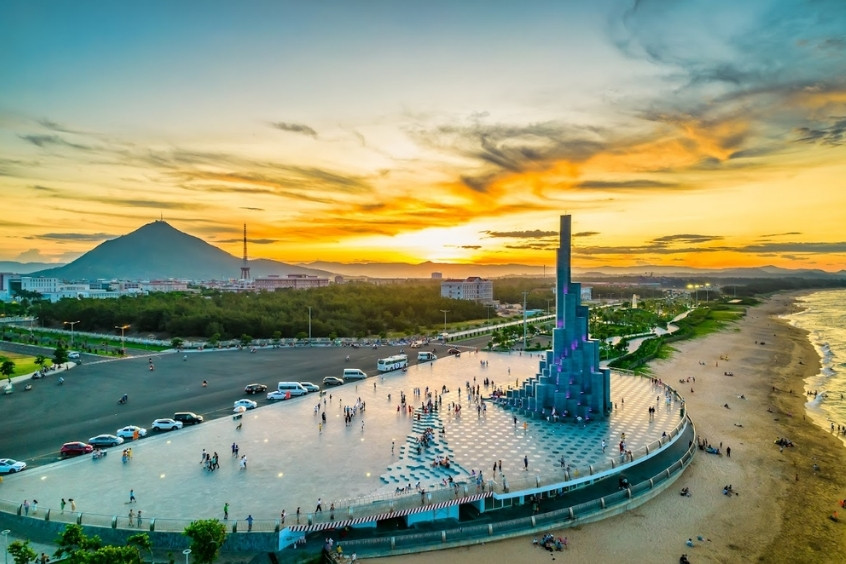Th&aacute;p Nghinh Phong &ndash; Biểu tượng mới khẳng định vị thế v&agrave; sức h&uacute;t du lịch đầy tiềm năng của th&agrave;nh phố biển Tuy H&ograve;a