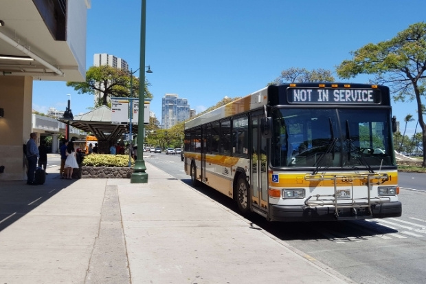 Di chuyển dễ dàng tại Honolulu với phương tiện công cộng phổ biến