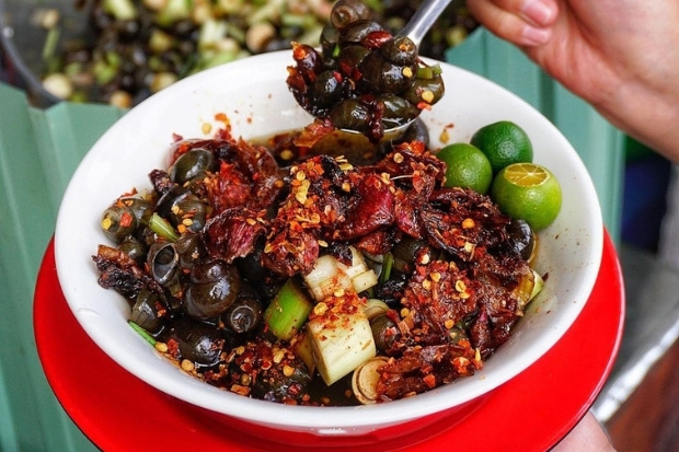 Ốc h&uacute;t đặc sản ẩm thực độc đ&aacute;o tại Đ&agrave; Nẵng