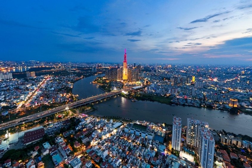 Th&agrave;nh phố Hồ Ch&iacute; Minh l&agrave; một trong những điểm đến hấp dẫn nhất thế giới, nổi tiếng với sự năng động v&agrave; ph&aacute;t triển nhanh ch&oacute;ng