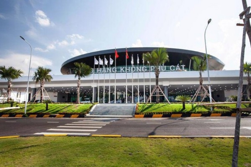 Nh&agrave; ga h&agrave;nh kh&aacute;ch của s&acirc;n bay Ph&ugrave; C&aacute;t, phục vụ nhu cầu đi lại của người d&acirc;n v&agrave; du kh&aacute;ch đến Quy Nhơn