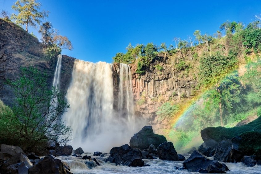 Th&aacute;c Ph&uacute; Cường - Nơi đ&acirc;y nổi tiếng với vẻ đẹp hoang sơ, kỳ vĩ