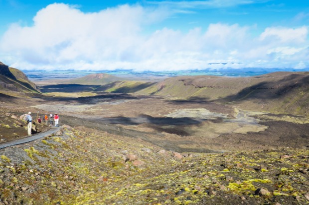 Đường m&ograve;n Tongariro Alpine Crossing