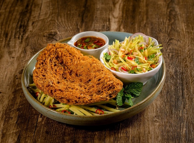 Gỏi cá trê Thái Lan