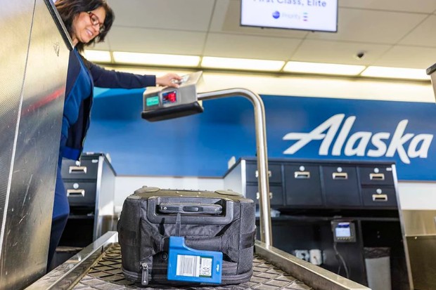 quy định hành lý Alaska Airlines