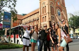 Ưu đãi độc quyền: Săn combo vé máy bay từ Buôn Ma Thuột đi TP. Hồ Chí Minh giá rẻ tại Vietnam Booking