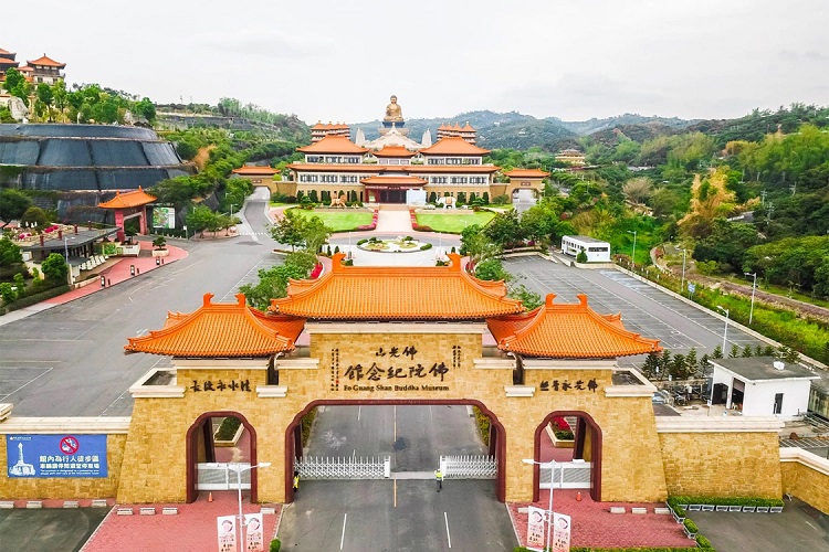 vé máy bay đi Cao Hùng giá rẻ