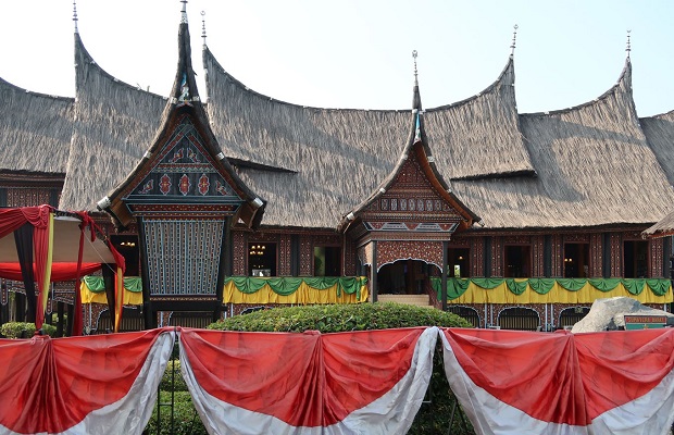 công viên Taman Mini Indonesia Indah - Kiến trúc đặc sắc của công viên Taman Mini Indonesia Indah