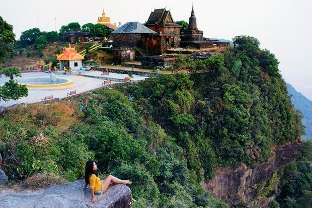 Du lịch Campuchia mùa xuân ở  Cao nguyên Bokor