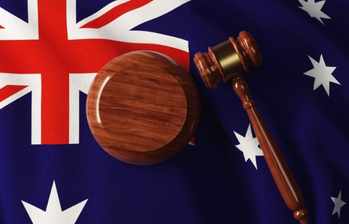 Hợp ph&aacute;p h&oacute;a l&atilde;nh sự &Uacute;c