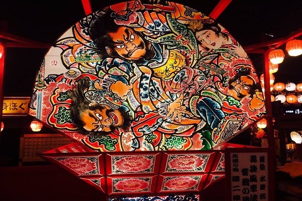 Những chiếc đèn lồng trong lễ hội Nebuta Nhật Bản