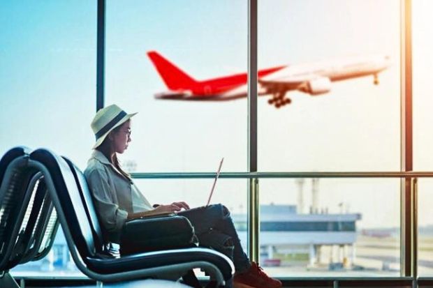 Quá trình làm thủ tục check in vé máy bay đi Hà Nội