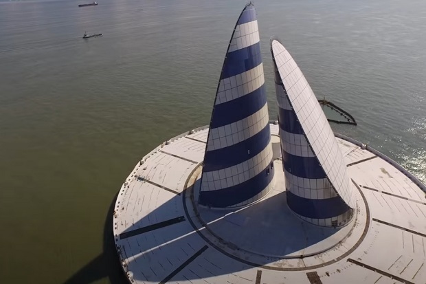 Công dụng của tòa tháp Gió nổi giữa vịnh Tokyo Nhật Bản