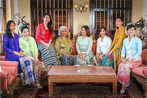Văn hóa Indonesia - Kebaya – trang phục truyền thống Indonesia