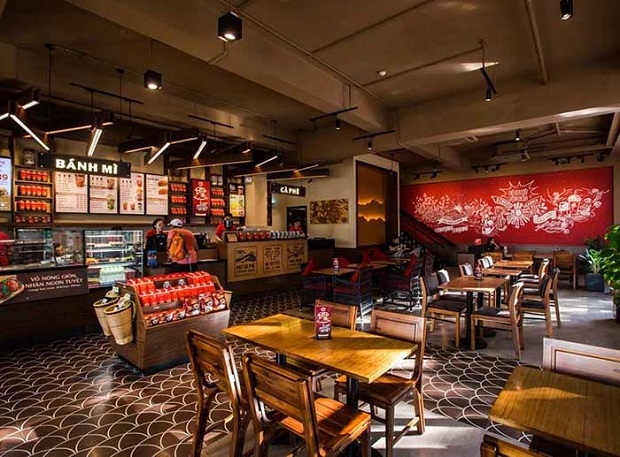 Highlands Coffee có đủ các loại bánh, đồ uống